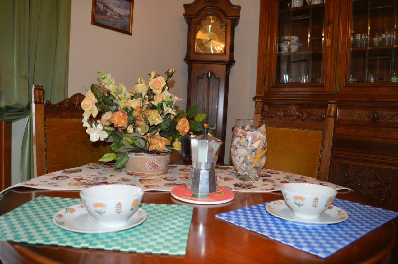 Casa Iliana Apartment เวียเรจโจ ภายนอก รูปภาพ